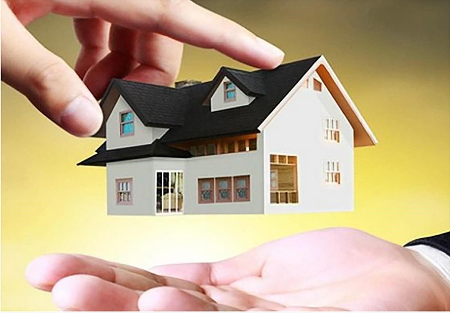  Bán nhà Quận 5 - Giá tốt, Vị trí thuận tiện