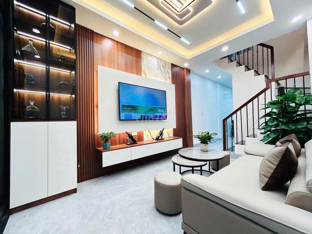  Bán nhà Tân Phú - Giá tốt, Vị trí thuận lợi