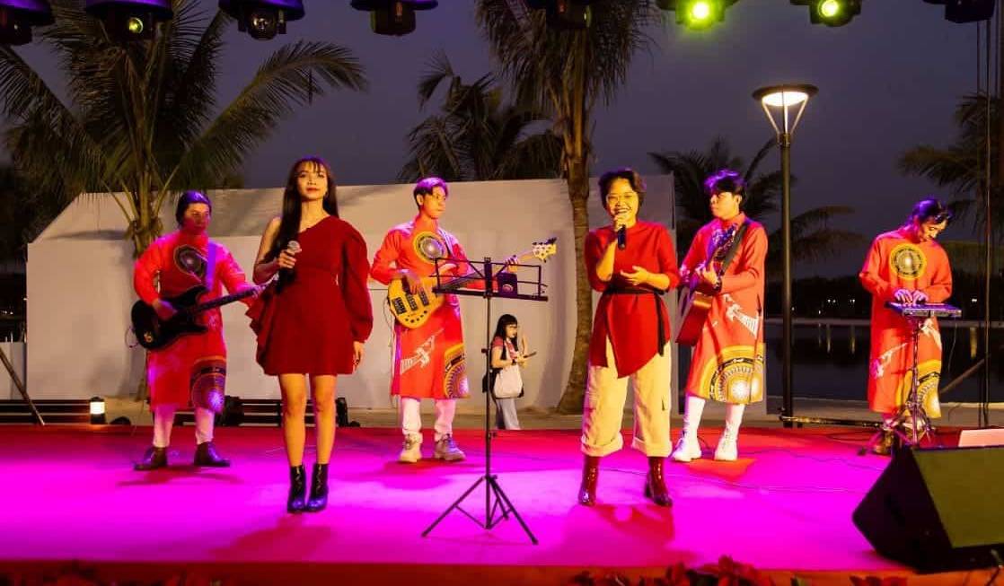 image-cong-vien-anh-sang-vinhomes-grand-park-tp-hcm-49